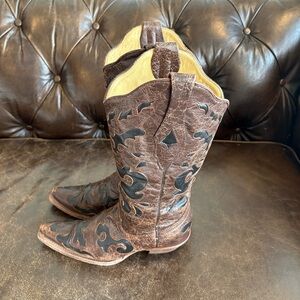 Corral Vintage Snip Toe  Brown and Black Leather cowboy boots size 8